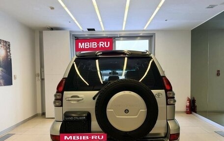 Toyota Land Cruiser Prado 120 рестайлинг, 2003 год, 1 999 000 рублей, 6 фотография