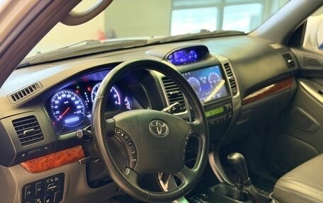 Toyota Land Cruiser Prado 120 рестайлинг, 2003 год, 1 999 000 рублей, 8 фотография