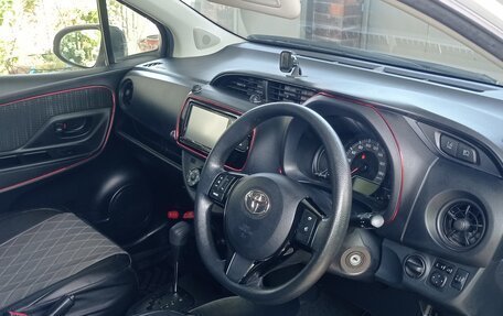 Toyota Vitz, 2020 год, 1 250 000 рублей, 4 фотография