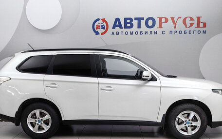 Mitsubishi Outlander III рестайлинг 3, 2013 год, 1 299 000 рублей, 5 фотография