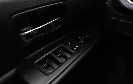 Mitsubishi Outlander III рестайлинг 3, 2013 год, 1 299 000 рублей, 23 фотография