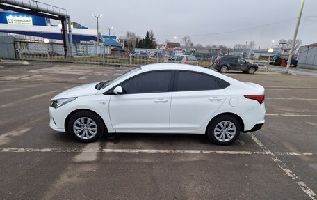 Hyundai Solaris II рестайлинг, 2021 год, 1 750 000 рублей, 6 фотография