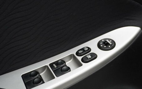 Hyundai Solaris II рестайлинг, 2011 год, 635 000 рублей, 14 фотография