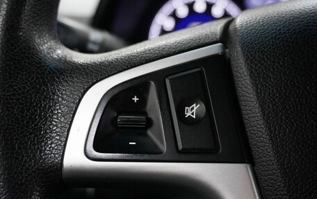 Hyundai Solaris II рестайлинг, 2011 год, 635 000 рублей, 12 фотография