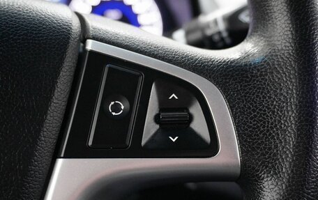 Hyundai Solaris II рестайлинг, 2011 год, 635 000 рублей, 13 фотография