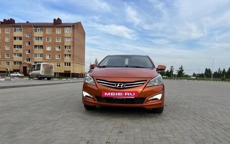 Hyundai Solaris II рестайлинг, 2015 год, 860 000 рублей, 3 фотография