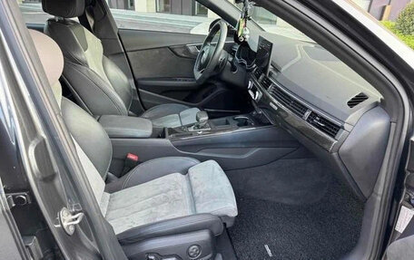 Audi A4, 2021 год, 2 210 000 рублей, 6 фотография