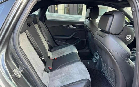 Audi A4, 2021 год, 2 210 000 рублей, 8 фотография