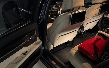 BMW 7 серия, 2014 год, 2 200 000 рублей, 23 фотография