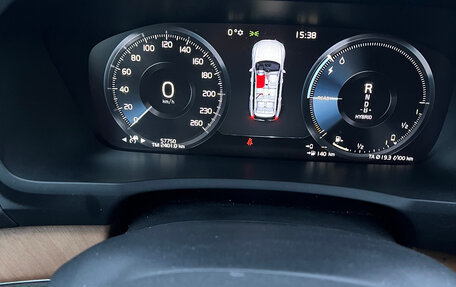 Volvo XC90 II рестайлинг, 2021 год, 5 800 000 рублей, 8 фотография