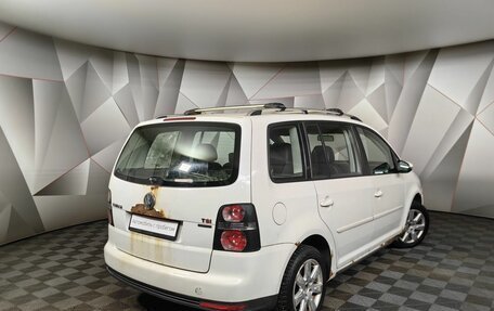 Volkswagen Touran III, 2009 год, 350 000 рублей, 2 фотография