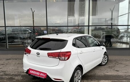 KIA Rio III рестайлинг, 2015 год, 935 000 рублей, 10 фотография