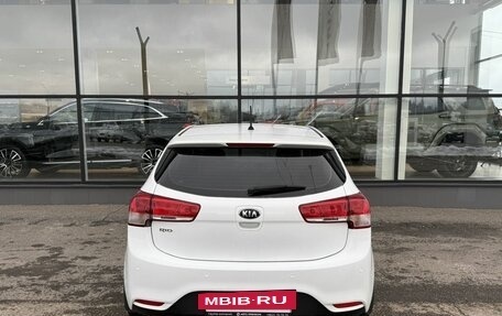 KIA Rio III рестайлинг, 2015 год, 935 000 рублей, 12 фотография