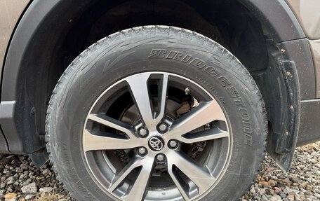 Toyota RAV4, 2018 год, 2 090 000 рублей, 19 фотография