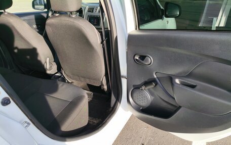 Renault Logan II, 2019 год, 830 000 рублей, 15 фотография