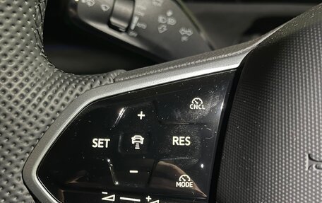 Volkswagen Tiguan, 2025 год, 4 850 000 рублей, 25 фотография