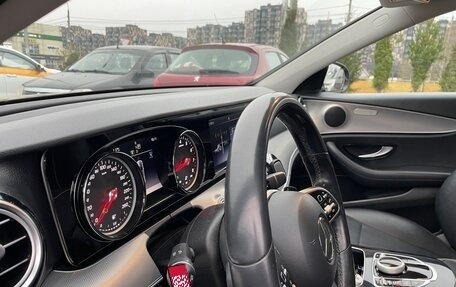 Mercedes-Benz E-Класс, 2020 год, 2 480 000 рублей, 10 фотография