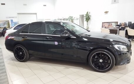 Mercedes-Benz C-Класс, 2017 год, 2 250 000 рублей, 6 фотография