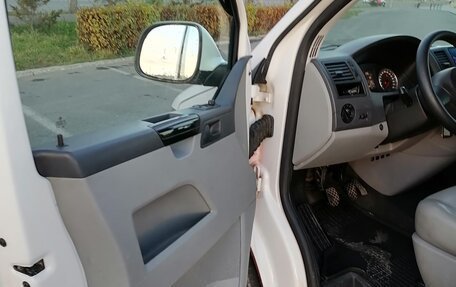 Volkswagen Transporter T5 рестайлинг, 2011 год, 1 490 000 рублей, 16 фотография