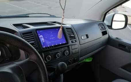 Volkswagen Transporter T5 рестайлинг, 2011 год, 1 490 000 рублей, 12 фотография