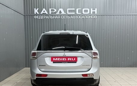 Mitsubishi Outlander III рестайлинг 3, 2014 год, 1 353 000 рублей, 4 фотография