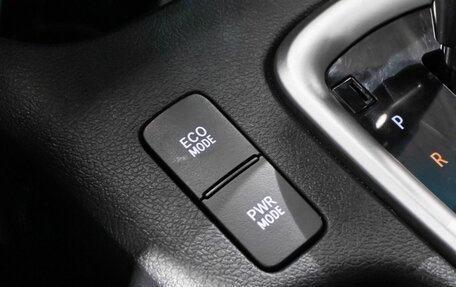 Toyota Hilux VIII, 2015 год, 3 200 000 рублей, 11 фотография