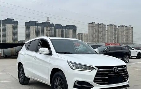 BYD Song, 2021 год, 1 350 000 рублей, 5 фотография