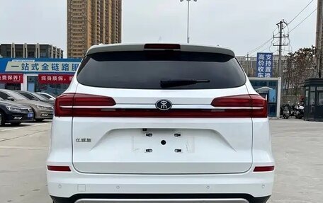 BYD Song, 2021 год, 1 350 000 рублей, 3 фотография