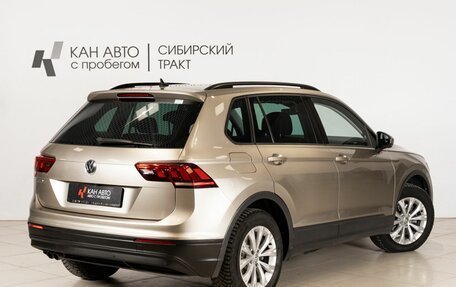 Volkswagen Tiguan II, 2019 год, 2 317 200 рублей, 2 фотография