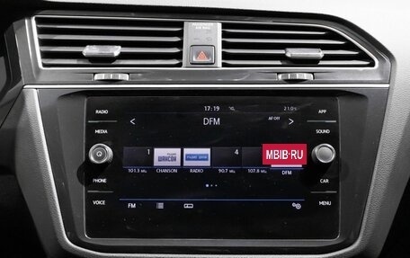 Volkswagen Tiguan II, 2019 год, 2 317 200 рублей, 7 фотография