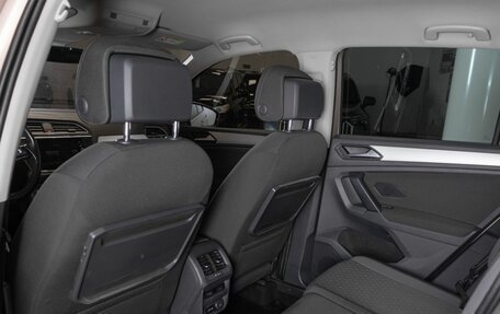 Volkswagen Tiguan II, 2019 год, 2 317 200 рублей, 15 фотография