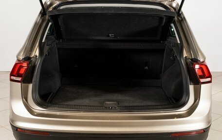 Volkswagen Tiguan II, 2019 год, 2 317 200 рублей, 13 фотография