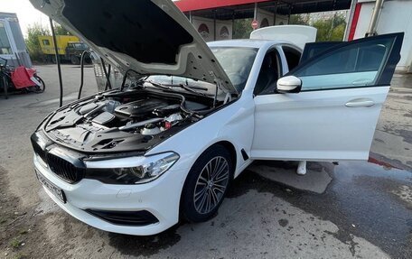 BMW 5 серия, 2019 год, 3 680 000 рублей, 25 фотография