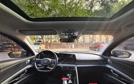 Hyundai Elantra, 2022 год, 1 170 000 рублей, 10 фотография