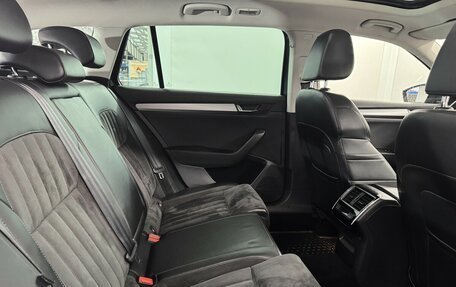 Skoda Superb III рестайлинг, 2018 год, 1 749 000 рублей, 17 фотография