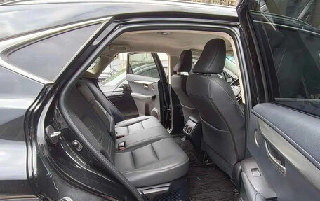 Lexus NX, 2022 год, 2 850 000 рублей, 10 фотография