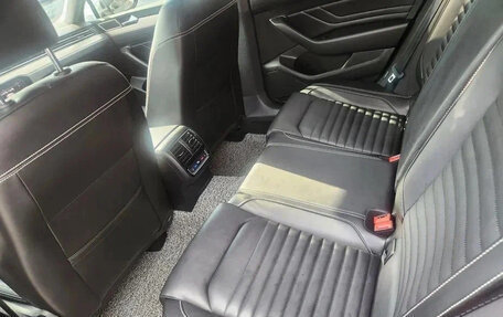 Volkswagen Passat B8 рестайлинг, 2021 год, 2 010 000 рублей, 11 фотография