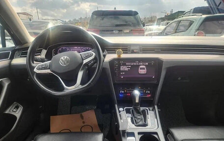 Volkswagen Passat B8 рестайлинг, 2021 год, 2 010 000 рублей, 10 фотография