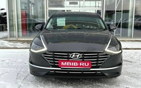Hyundai Sonata VIII, 2021 год, 2 250 000 рублей, 2 фотография