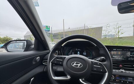 Hyundai Elantra, 2023 год, 2 000 000 рублей, 12 фотография