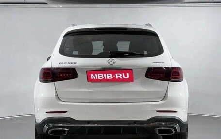 Mercedes-Benz GLC, 2021 год, 3 810 000 рублей, 3 фотография