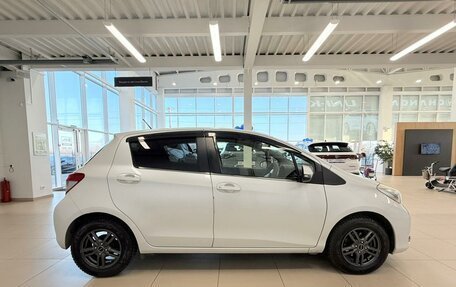 Toyota Vitz, 2011 год, 819 000 рублей, 7 фотография