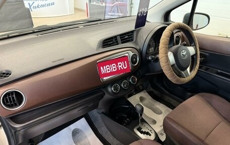 Toyota Vitz, 2011 год, 819 000 рублей, 13 фотография