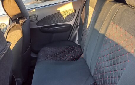 Nissan Wingroad III, 2001 год, 350 000 рублей, 8 фотография