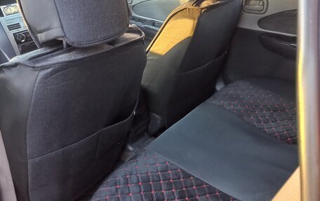 Nissan Wingroad III, 2001 год, 350 000 рублей, 7 фотография