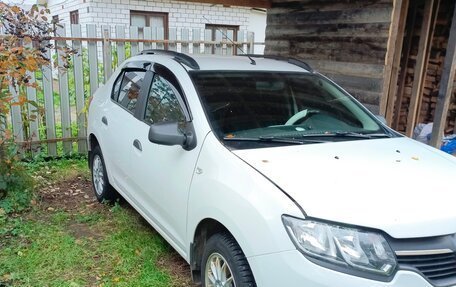 Renault Logan II, 2018 год, 850 000 рублей, 9 фотография