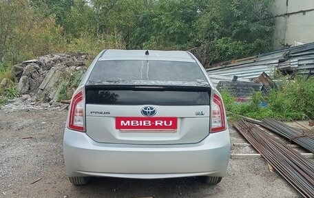 Toyota Prius, 2012 год, 1 000 000 рублей, 8 фотография