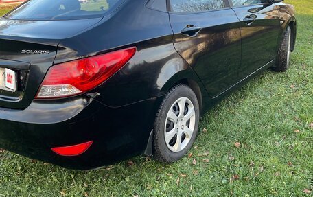 Hyundai Solaris II рестайлинг, 2011 год, 700 000 рублей, 13 фотография