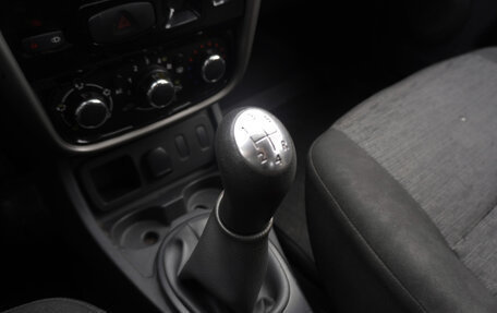 Renault Duster I рестайлинг, 2014 год, 890 000 рублей, 14 фотография