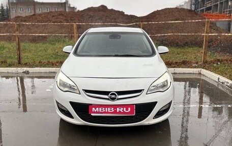 Opel Astra J, 2013 год, 555 000 рублей, 1 фотография